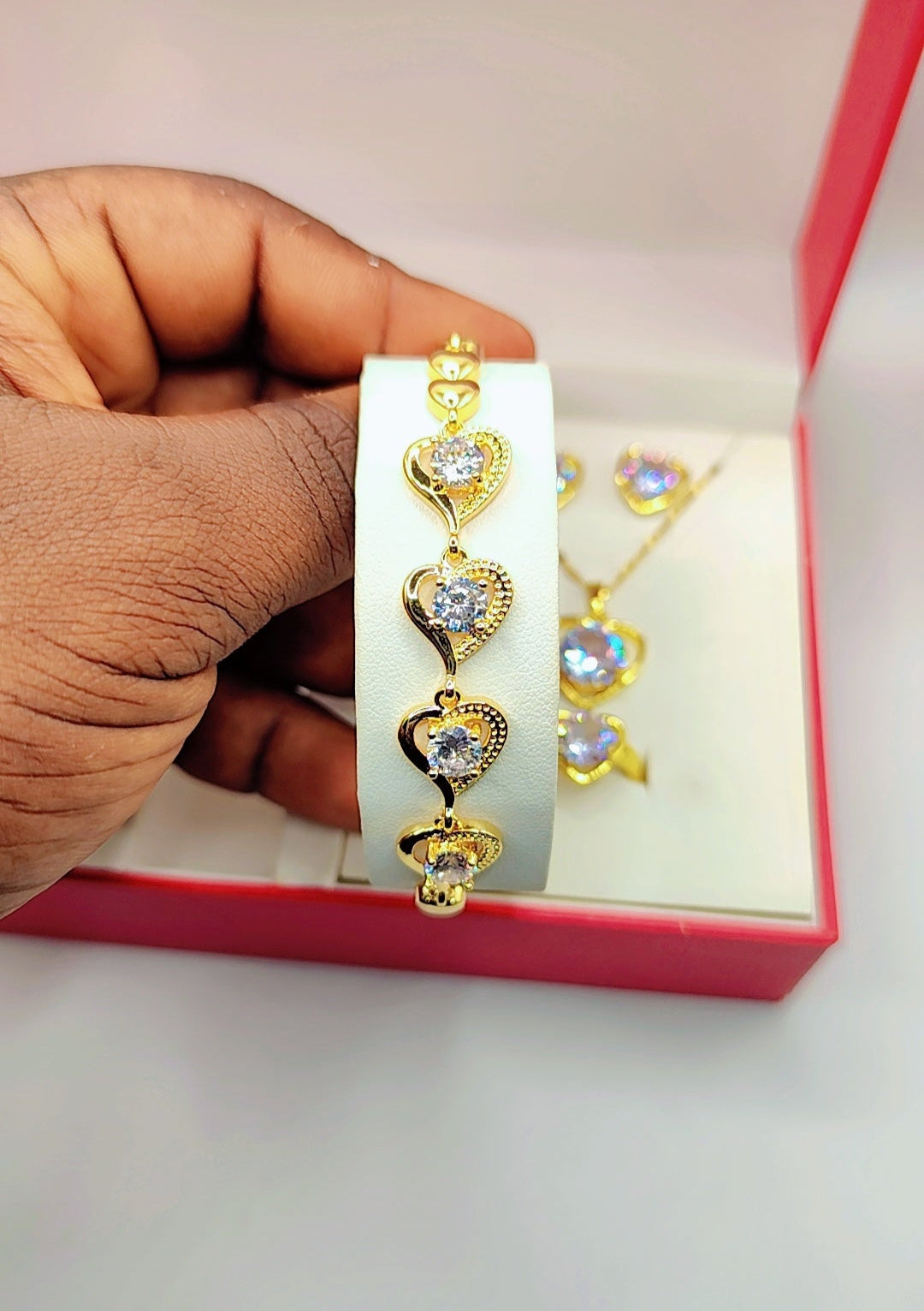 Luxury women's jewelry box with heart motifs