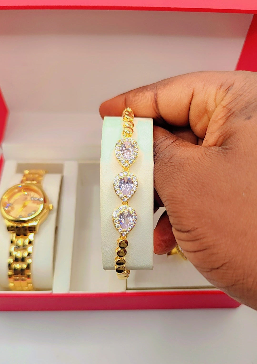 Luxury women's jewelry box with diamond style