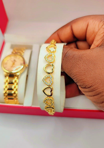 Luxury women's jewelry box with heart motifs